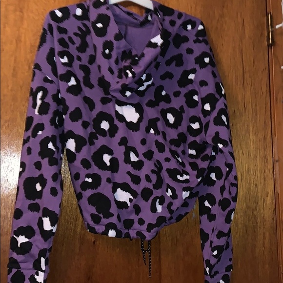 Purple Leopard print hoodie 😻 - Picture 3 of 3